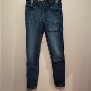 DL1961 Blue Skinny Jeans with Classic Tapered Style